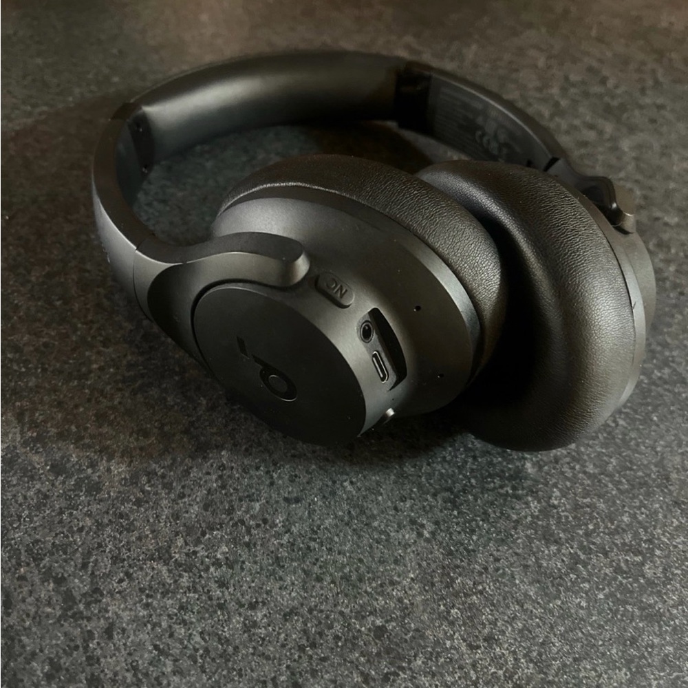 Soundcore Q20i Over-Ear Headphones - Black